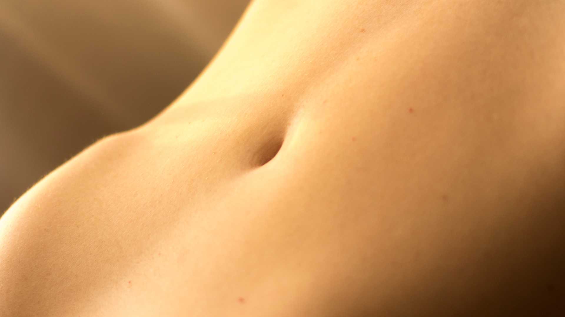 ventre d'une femme